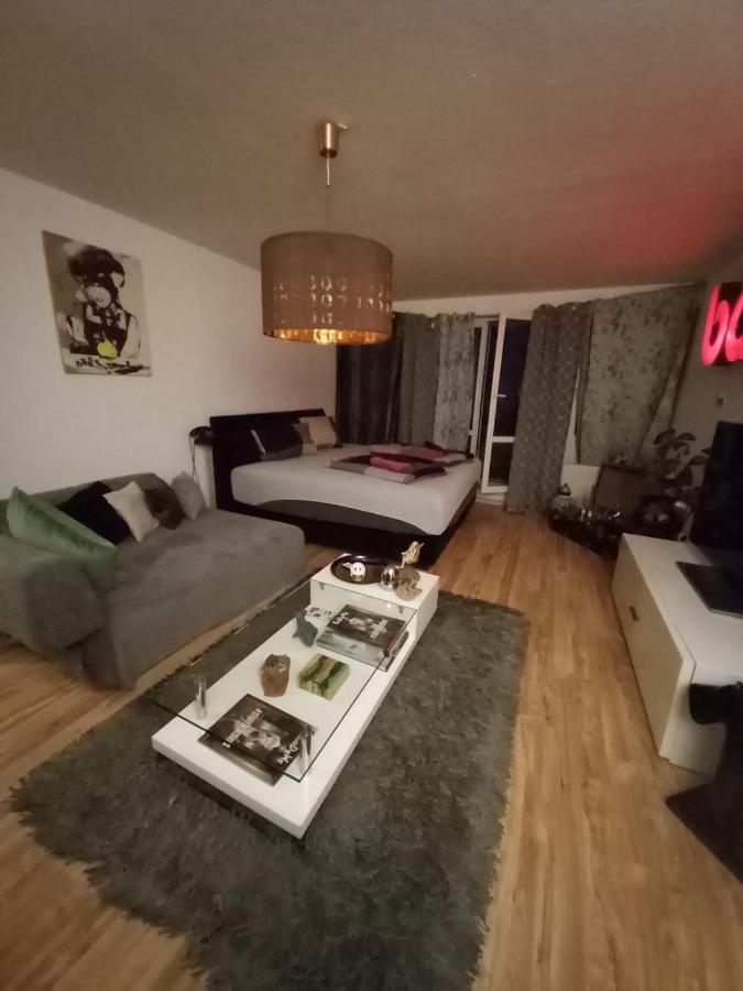 Tolle Private 2-Zimmer Wohnung Im Szene Bezirk Berlin-Friedrichshain Ngoại thất bức ảnh