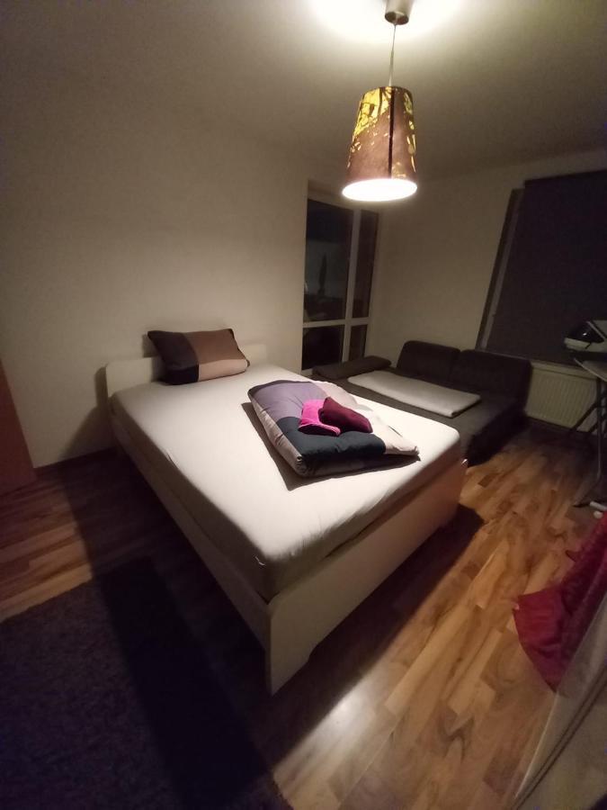 Tolle Private 2-Zimmer Wohnung Im Szene Bezirk Berlin-Friedrichshain Ngoại thất bức ảnh