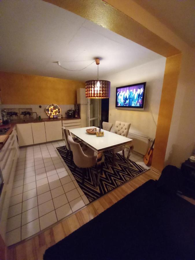 Tolle Private 2-Zimmer Wohnung Im Szene Bezirk Berlin-Friedrichshain Ngoại thất bức ảnh